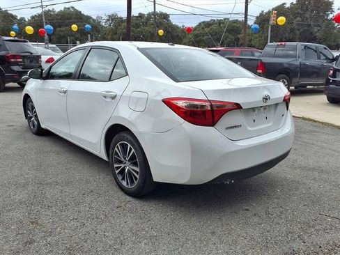 Used 2019 Toyota Corolla LE w/ LE Premium Package FWD image 5