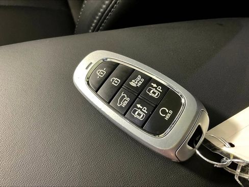Used 2022 Hyundai Santa Fe Calligraphy image 14