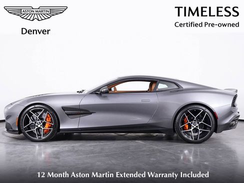 Used 2025 Aston Martin Vanquish RWD image 2
