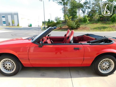 Used 1992 Ford Mustang LX RWD image 14