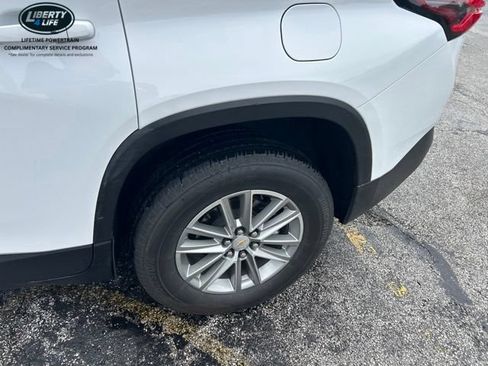 Used 2023 Chevrolet Traverse LT w/ LPO, Floor Liner Package AWD/4WD image 3