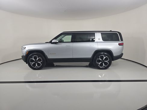 Used 2024 Rivian R1S Adventure AWD/4WD image 2