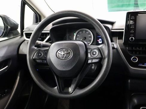 Used 2020 Toyota Corolla LE image 14