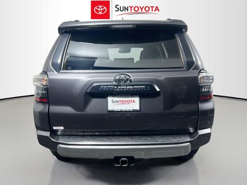 Used 2022 Toyota 4Runner TRD Off-Road Premium w/ Moonroof Package AWD/4WD image 5