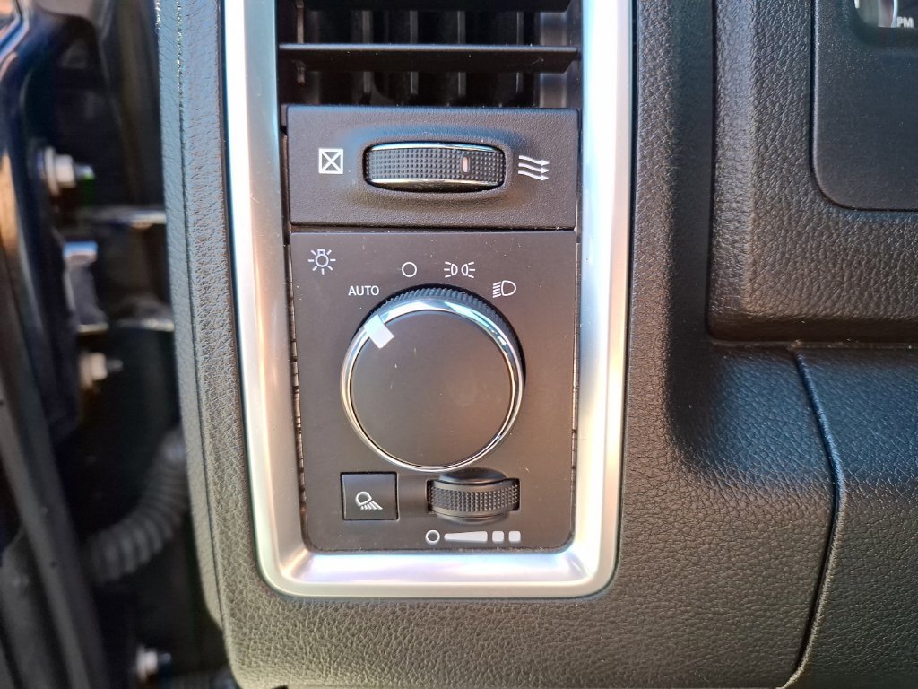 Used 2022 RAM 1500 Warlock w/ Electronics Group AWD/4WD image 17