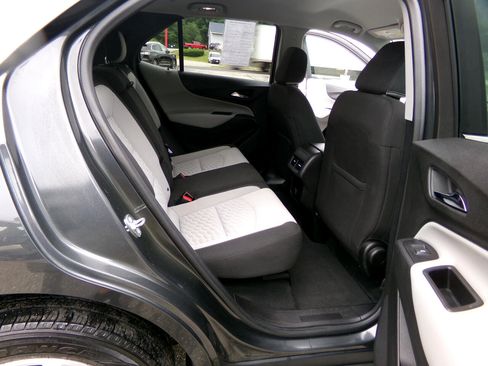 Used 2018 Chevrolet Equinox LT image 19