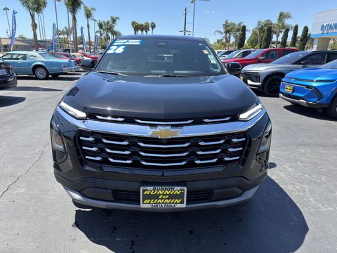 Used 2026 Chevrolet Equinox LT image 3