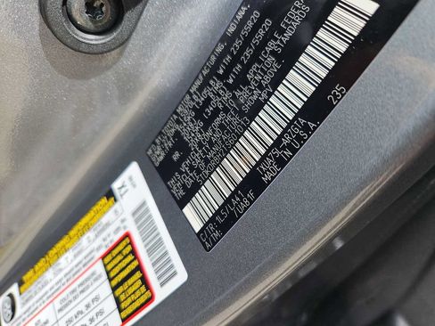 Used 2026 Toyota Highlander Platinum AWD/4WD image 42