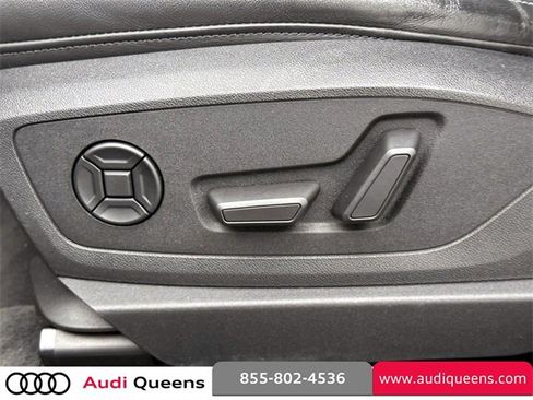Used 2021 Audi e-tron Premium w/ Convenience Plus Package image 21