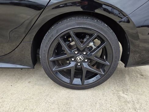 Used 2025 Honda Civic Sport image 11