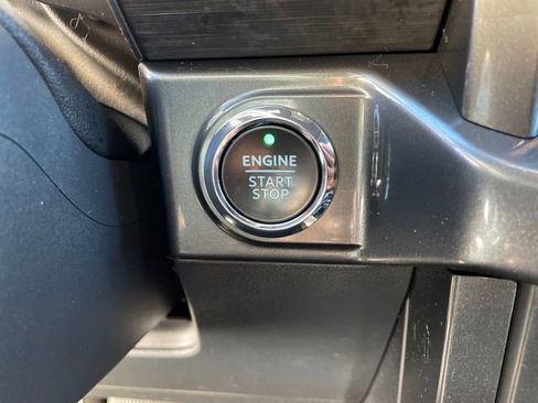 Certified 2022 Ford F150 XLT w/ Equipment Group 302A High image 37