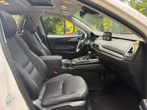 Used 2019 MAZDA CX-9 Touring w/ Touring Premium Package AWD/4WD image 3