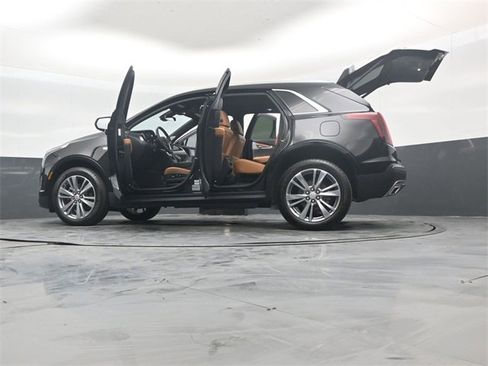 Used 2025 Cadillac XT5 Premium Luxury image 53