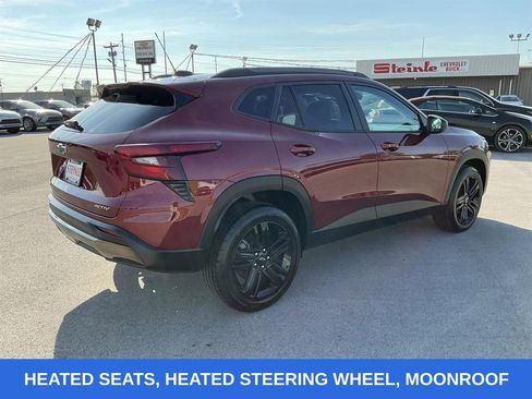 Used 2024 Chevrolet Trax ACTIV w/ Sunroof Package image 4