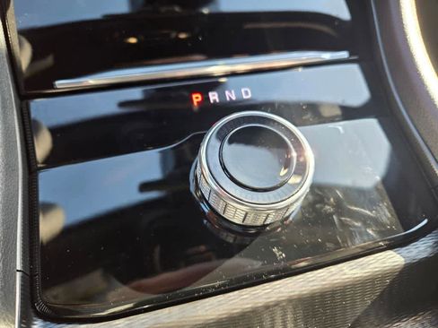 Used 2025 Jeep Grand Cherokee Altitude AWD/4WD image 16