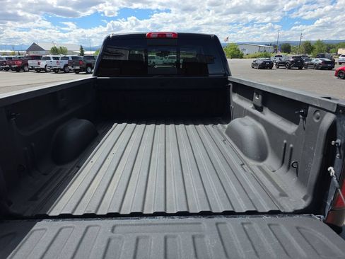 Used 2015 GMC Sierra 2500 Denali w/ Duramax Plus Package AWD/4WD image 11