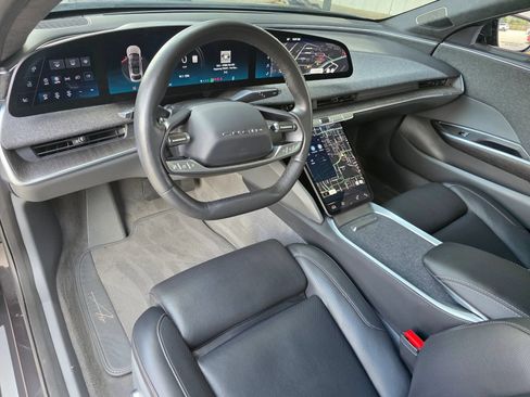 Used 2024 Lucid Air Touring AWD/4WD image 18