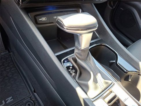 Used 2024 Hyundai Santa Cruz Limited image 12