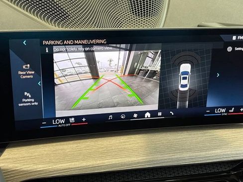 Used 2025 BMW 330i Sedan RWD image 40