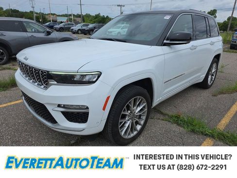 Used 2022 Jeep Grand Cherokee Summit w/ Luxury Tech Group V AWD/4WD image 1