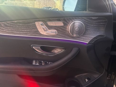 Used 2021 Mercedes-Benz E 350 4MATIC Sedan image 9