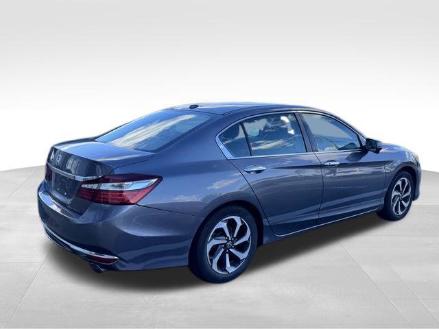 Used 2017 Honda Accord EX image 8