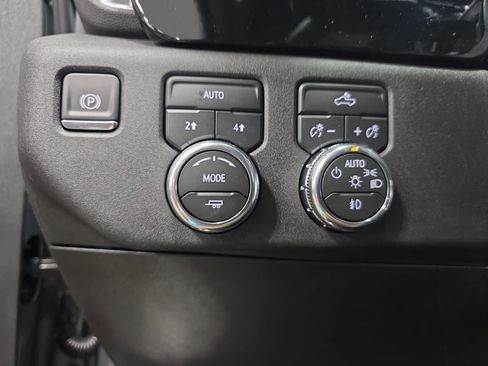 New 2026 GMC Sierra 1500 Elevation w/ Preferred Package AWD/4WD image 25