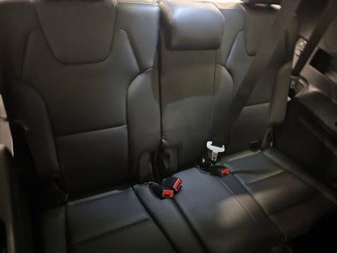 Used 2025 Kia Telluride S FWD image 20