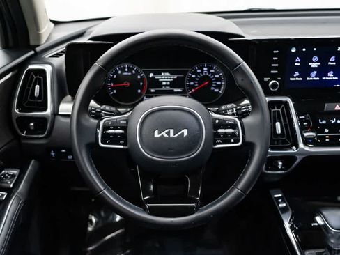 Used 2022 Kia Sorento SX AWD/4WD image 14