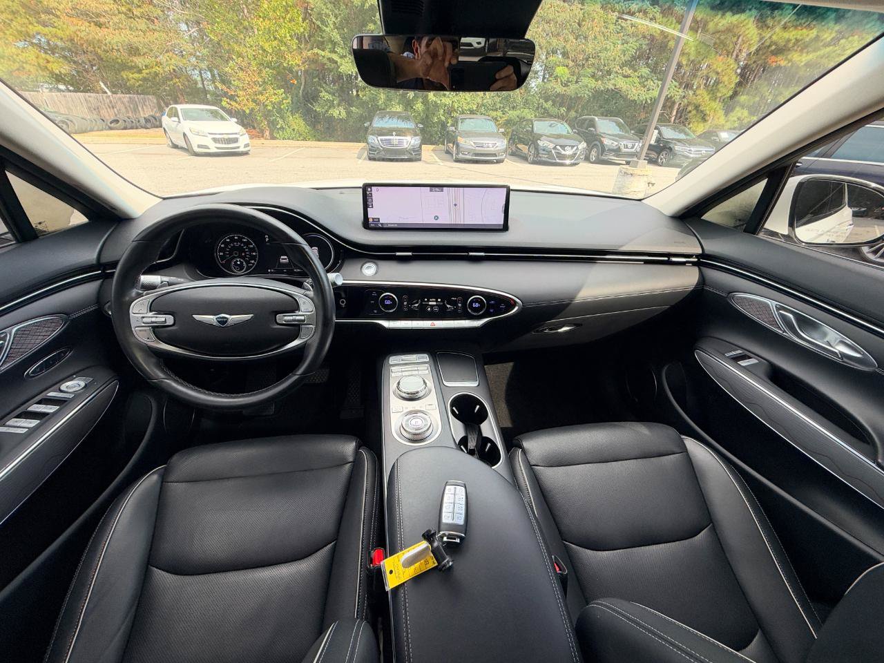 Used 2022 Genesis GV70 2.5T w/ Advanced Package AWD/4WD image 2