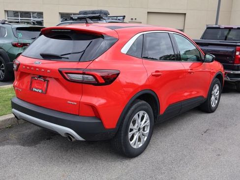 Used 2024 Ford Escape Active AWD/4WD image 4