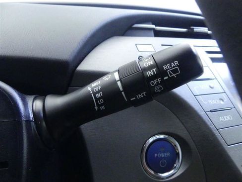 Used 2012 Toyota Prius Two FWD image 13