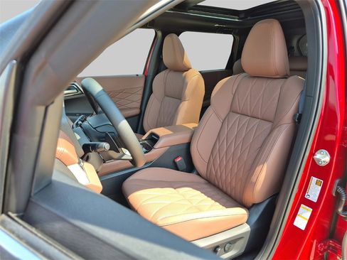 New 2025 Mitsubishi Outlander SEL image 10