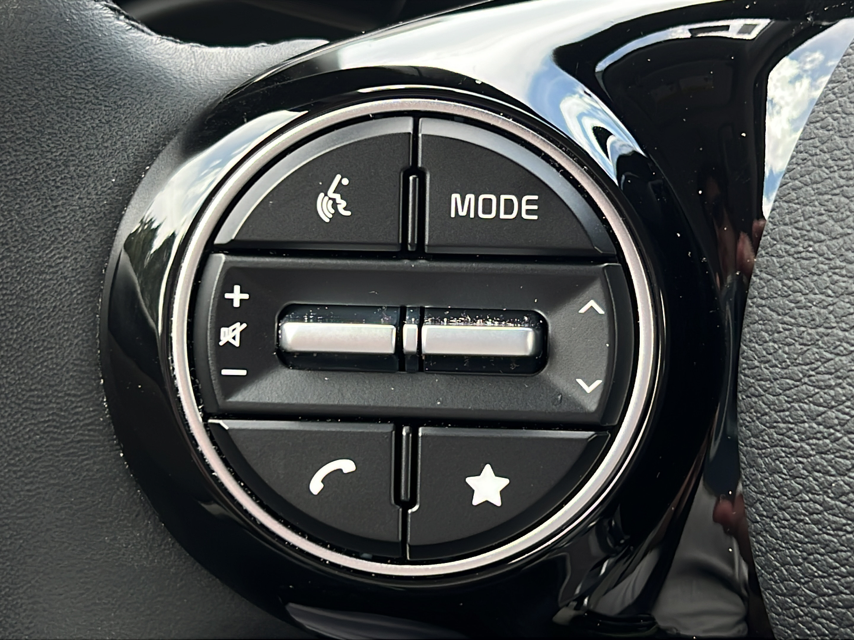 Certified 2025 Kia Soul EX FWD image 24