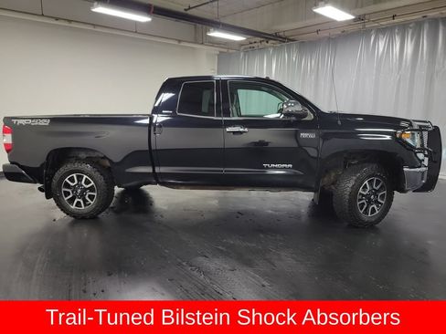 Used 2018 Toyota Tundra Limited w/ Limited Premium Package AWD/4WD image 9