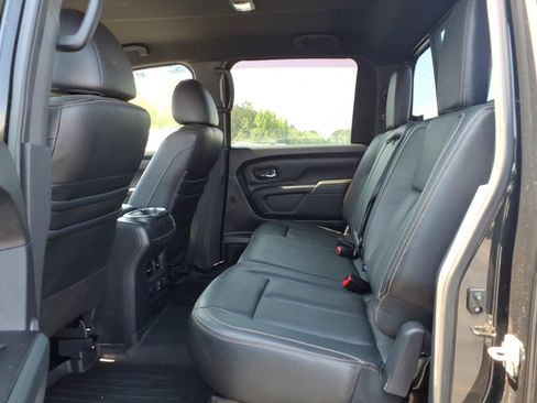 Used 2019 Nissan Titan SL w/ Midnight Edition AWD/4WD image 22