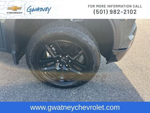 Used 2025 Chevrolet Silverado 1500 LT Trail Boss AWD/4WD image 25