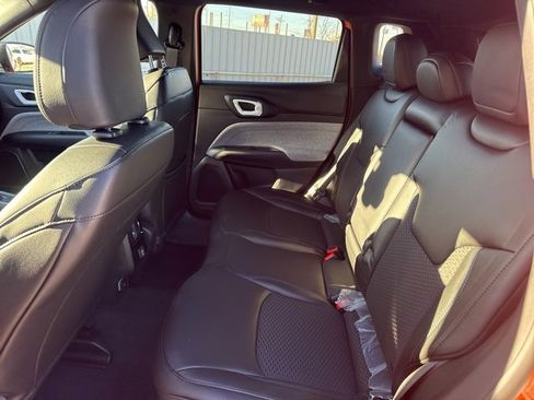 New 2026 Jeep Compass Latitude image 12