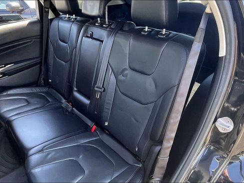 Used 2015 Ford Edge Titanium w/ Equipment Group 302A AWD/4WD image 25