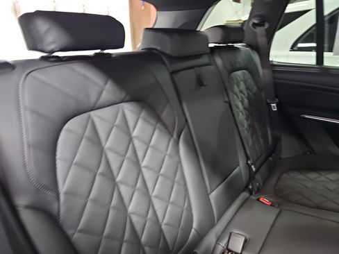 New 2026 BMW X5 xDrive40i w/ M Sport Package AWD/4WD image 12