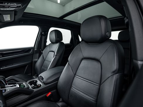 Certified 2021 Porsche Cayenne image 20