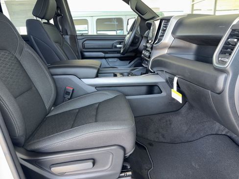 New 2026 RAM 1500 Express image 18