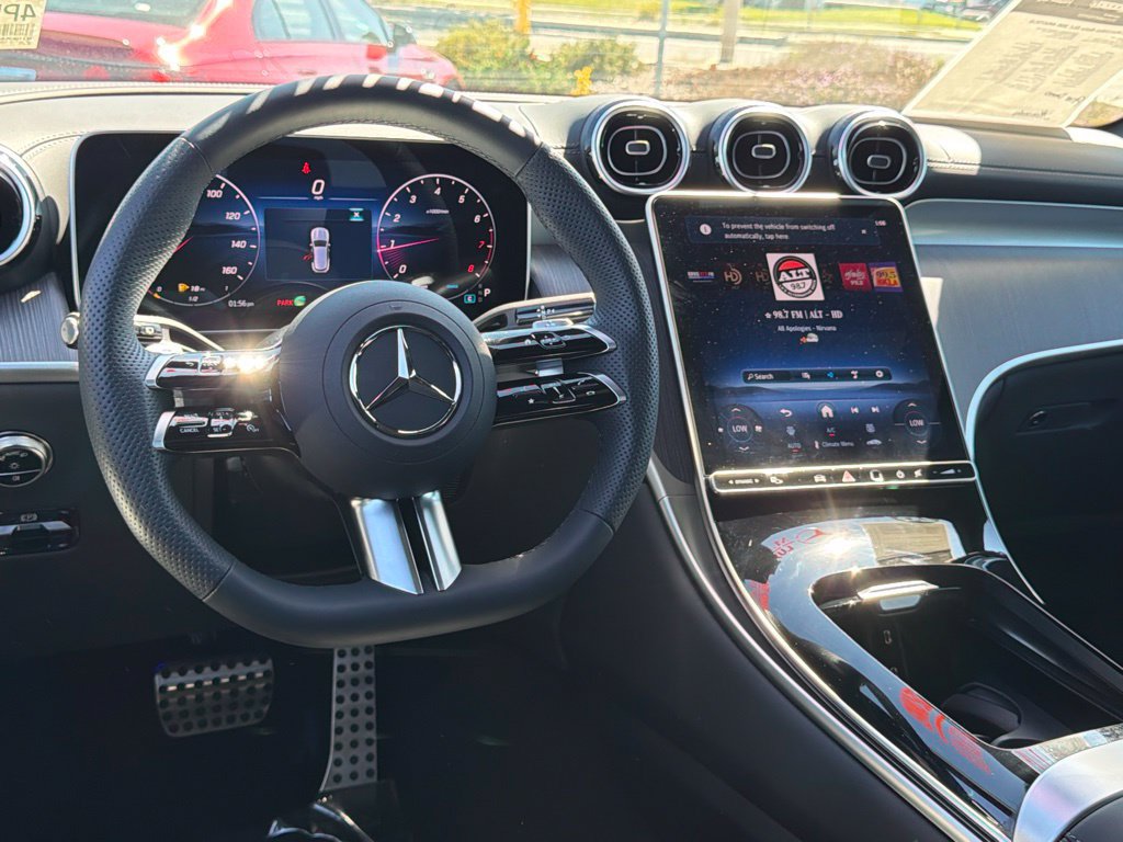 Used 2026 Mercedes-Benz GLC 300 4MATIC image 31
