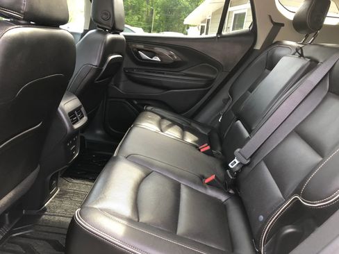 Used 2020 GMC Terrain Denali w/ Denali Premium Package image 18