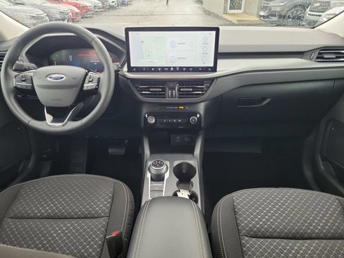 Used 2023 Ford Escape Active w/ Tech Pack #1 AWD/4WD image 11