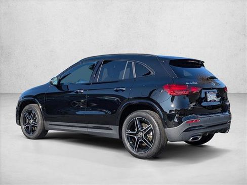 Certified 2025 Mercedes-Benz GLA 250 image 8