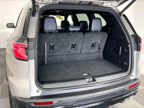 Used 2026 GMC Acadia AT4 w/ Luxury Package AWD/4WD image 27