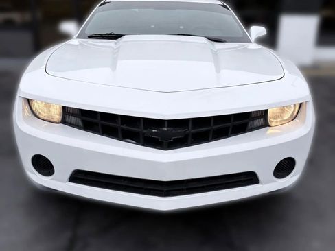 Used 2010 Chevrolet Camaro LS RWD image 8