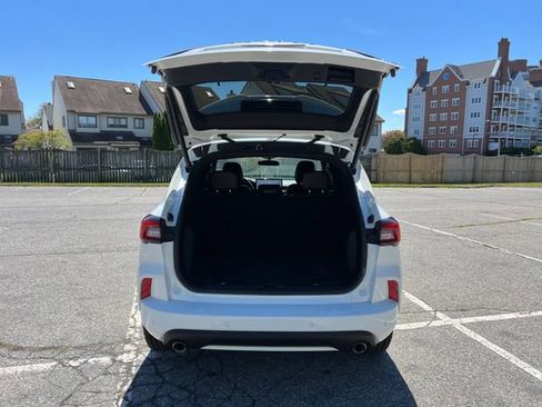 Certified 2023 Ford Escape ST-Line w/ Tech Pack #1 AWD/4WD image 28