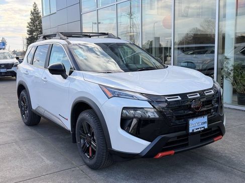 New 2026 Nissan Rogue SV AWD/4WD image 2